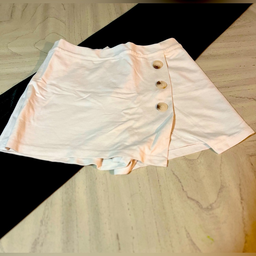 Altar’d State cream skort, skort, altar’d state, summer skort.